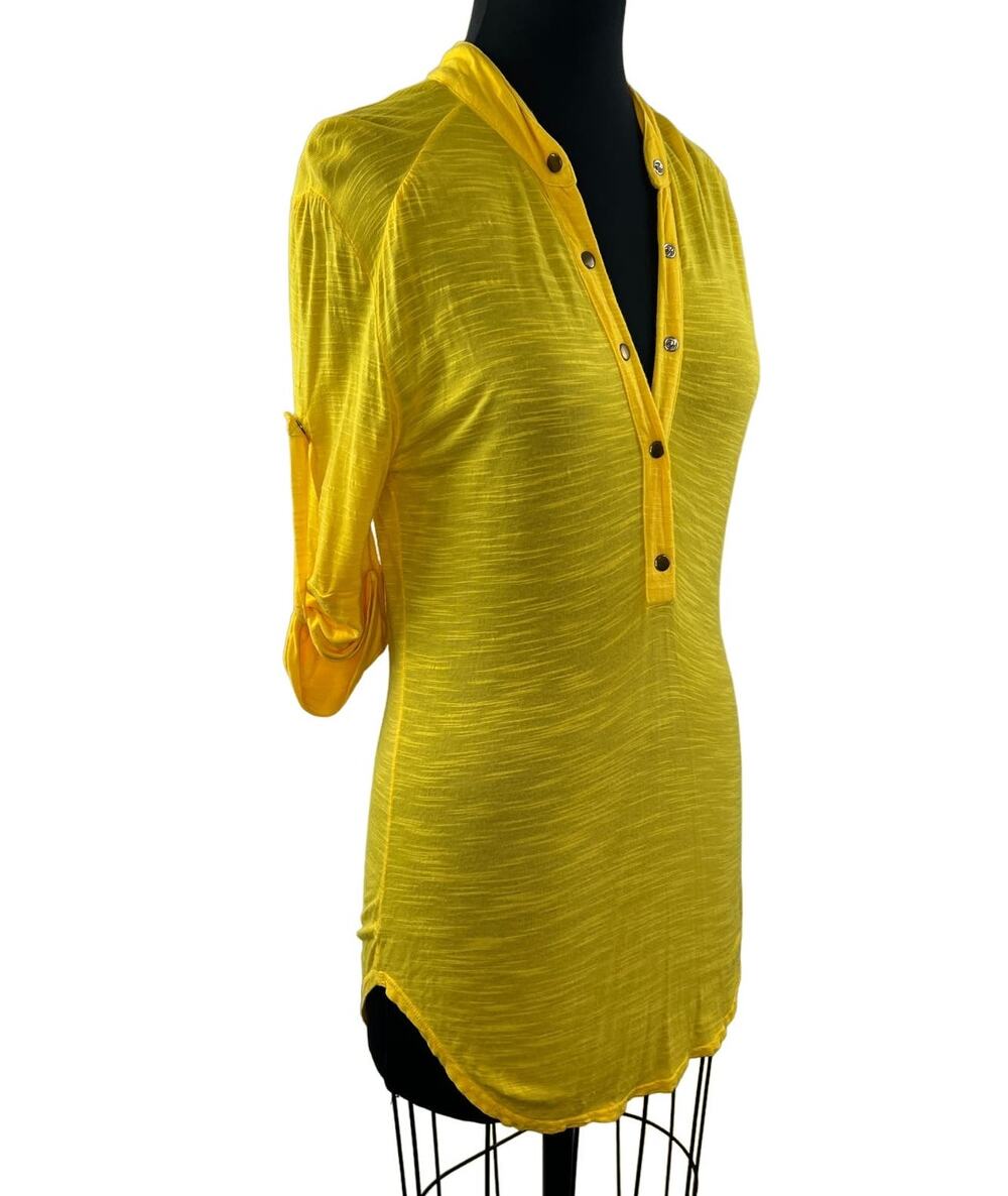 Young Fabulous & Broke Yellow Tunic Top Snap Button Front 3/4 Sleeve Size Medium